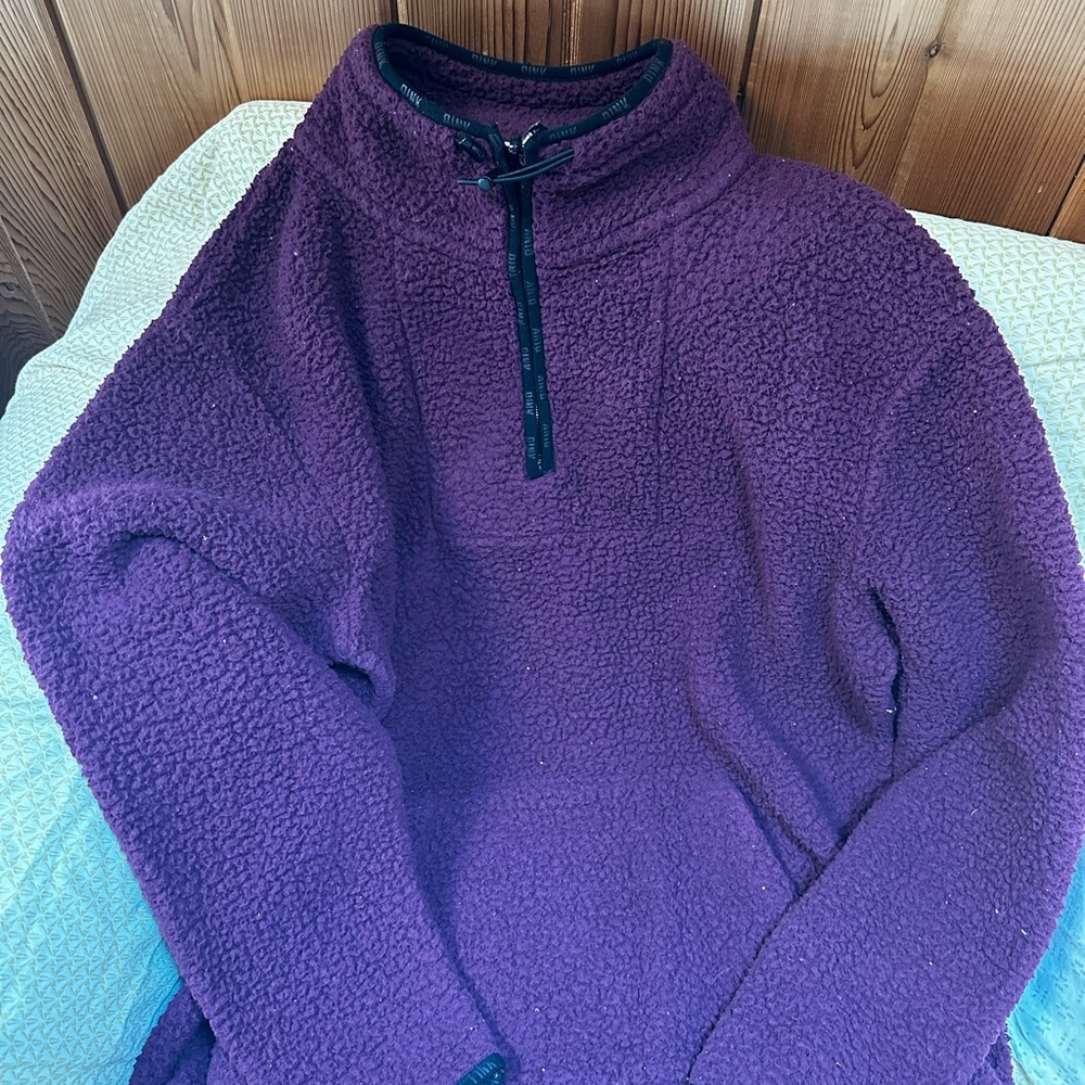 VS Pink sherpa